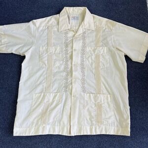 Yucateca Shirt Mens 42 White Guayabera Short Sleeve Embroidered Pleated Pockets
